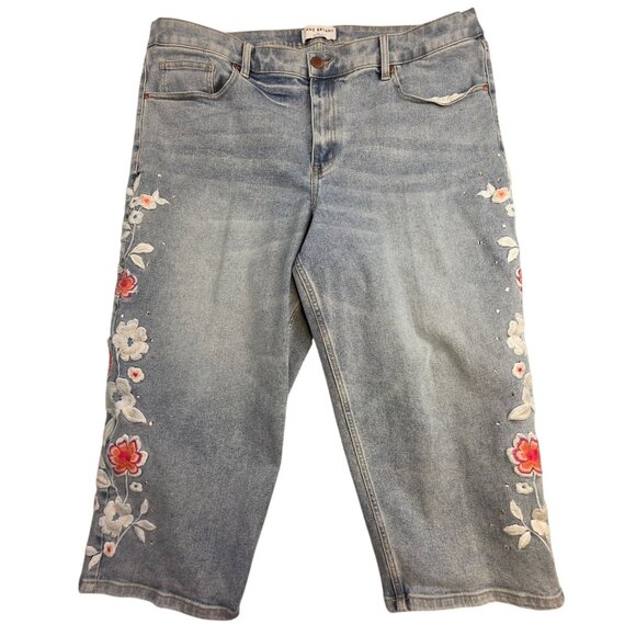 Lane Bryant Women's Capri Embroidered Jeans Size 20 - Picture 2 of 9